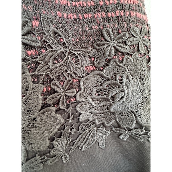 Karl Lagerfeld Paris‎ Black Red Knit Top Lace Trim Sweater Blouse Medium M - Picture 6 of 8